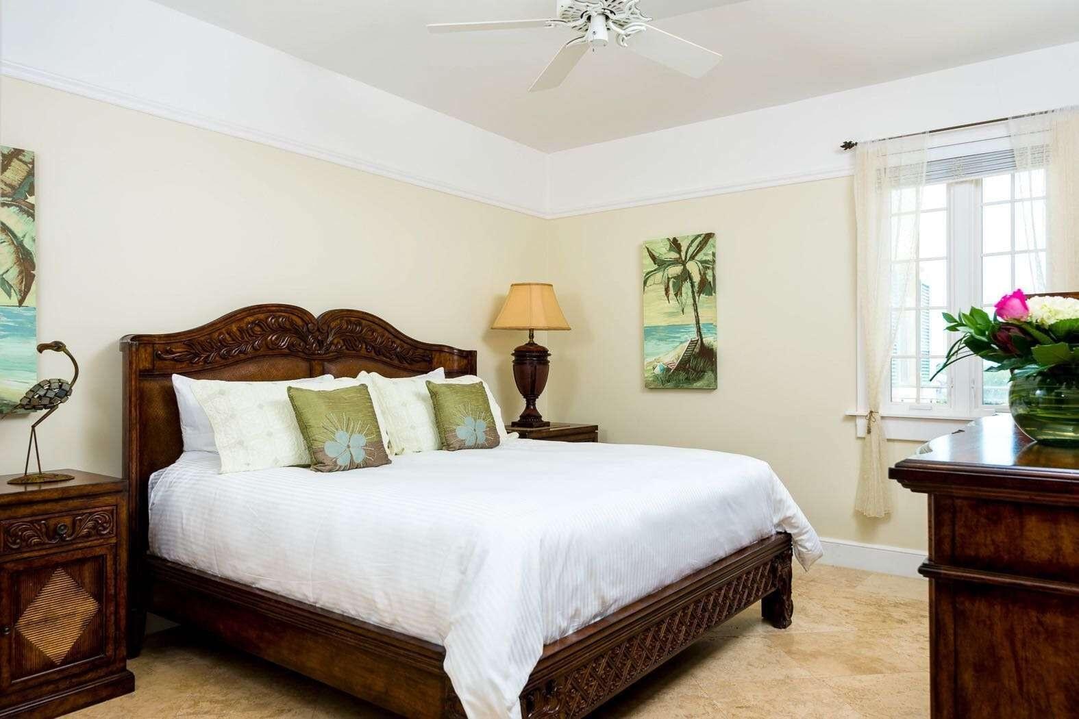The Regent Grand Hotel Grace Bay Exterior photo