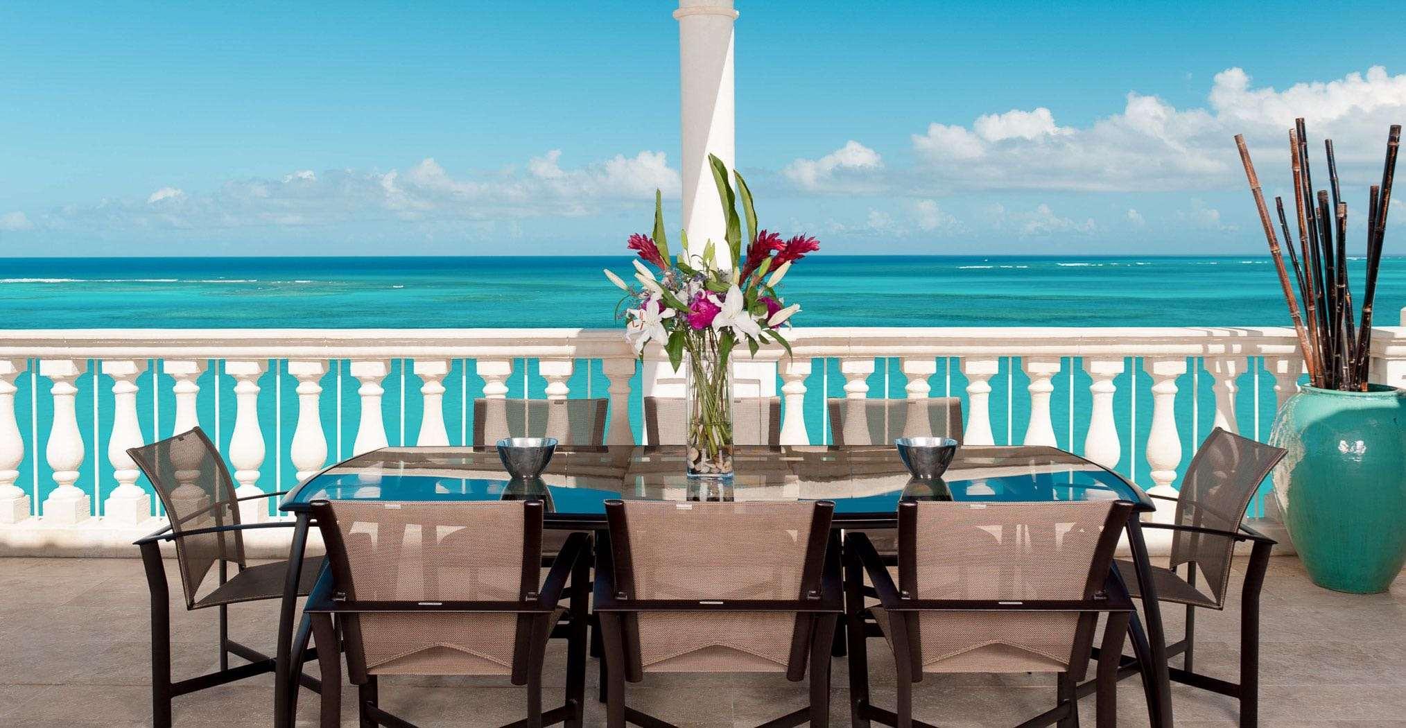 The Regent Grand Hotel Grace Bay Exterior photo