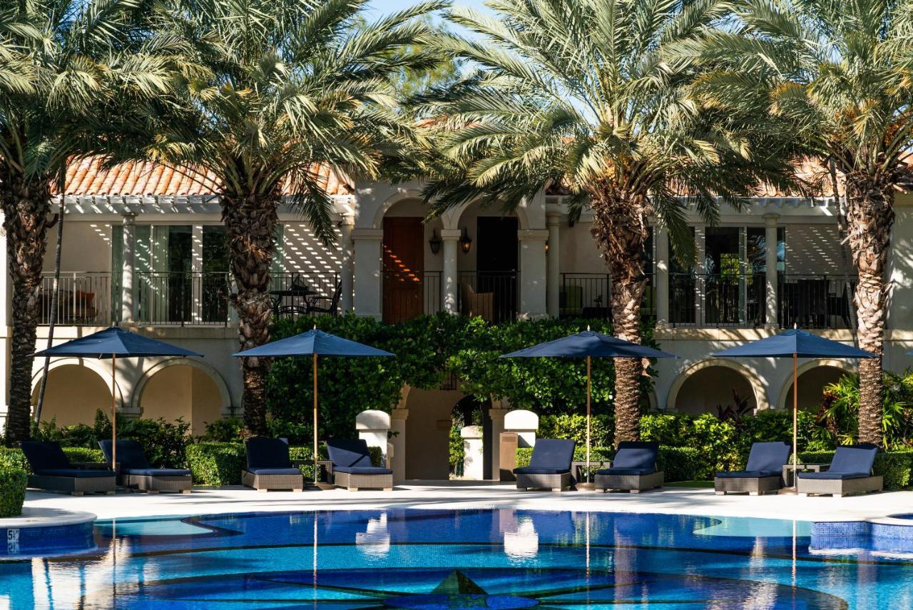 The Regent Grand Hotel Grace Bay Exterior photo