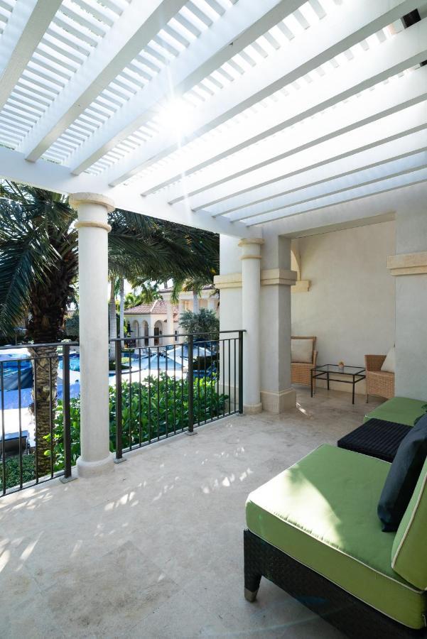 The Regent Grand Hotel Grace Bay Exterior photo