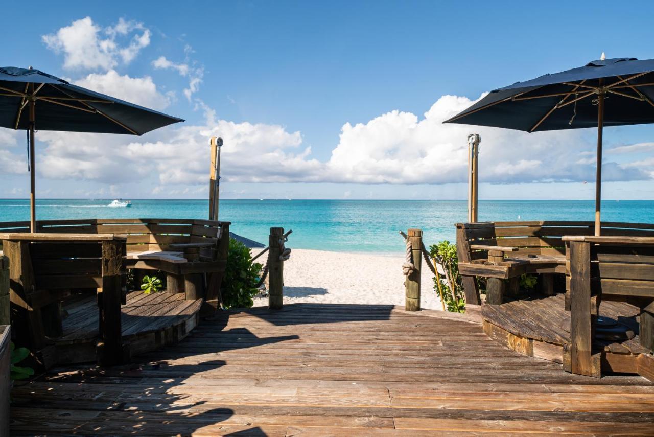 The Regent Grand Hotel Grace Bay Exterior photo